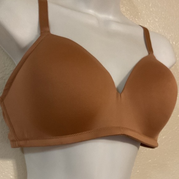 Ellen Tracy Seamless Tan Bra 36C - Picture 7 of 7